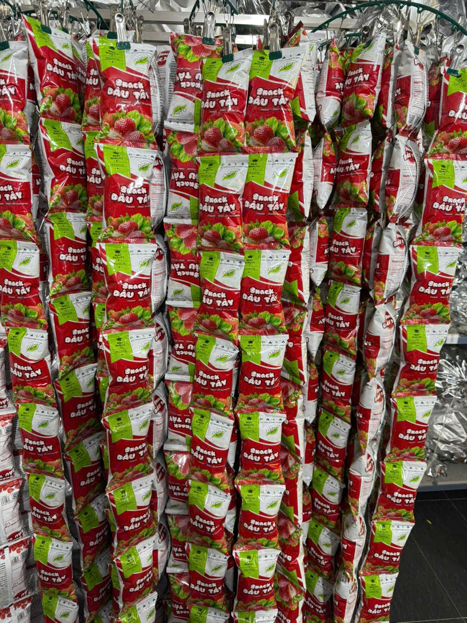 Snack Dâu Tây - Dâu Tây Sấy Thăng Hoa - KLT 10gr