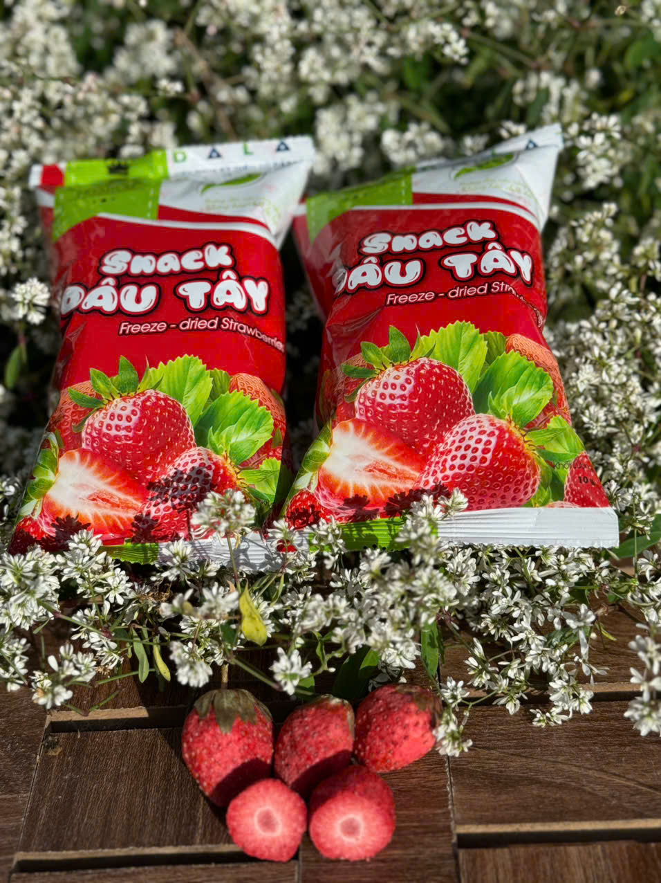 Snack Dâu Tây - Dâu Tây Sấy Thăng Hoa - KLT 10gr